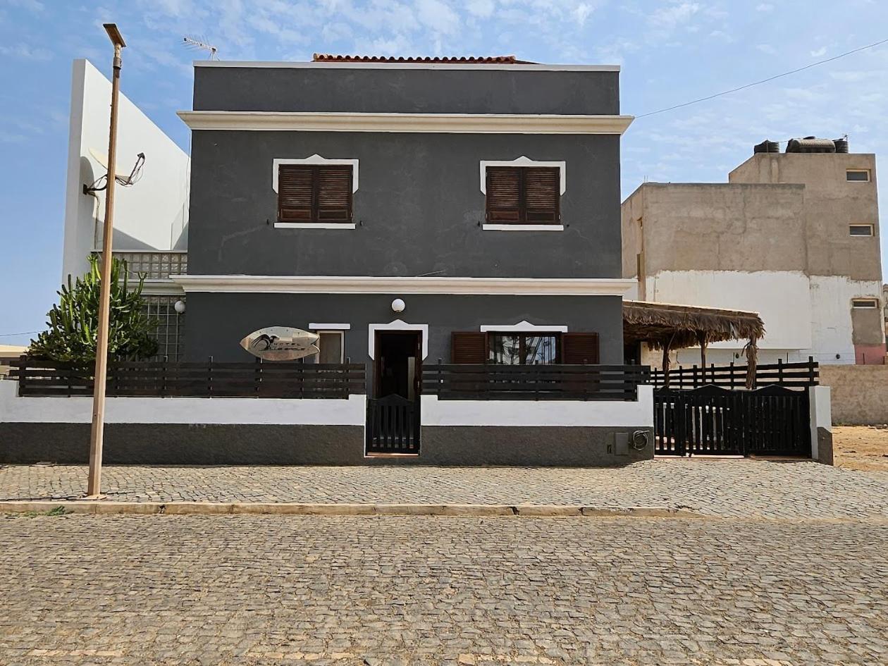 Blue Eagle Guesthouse - Casa De Hospedes Santa Maria Exterior photo